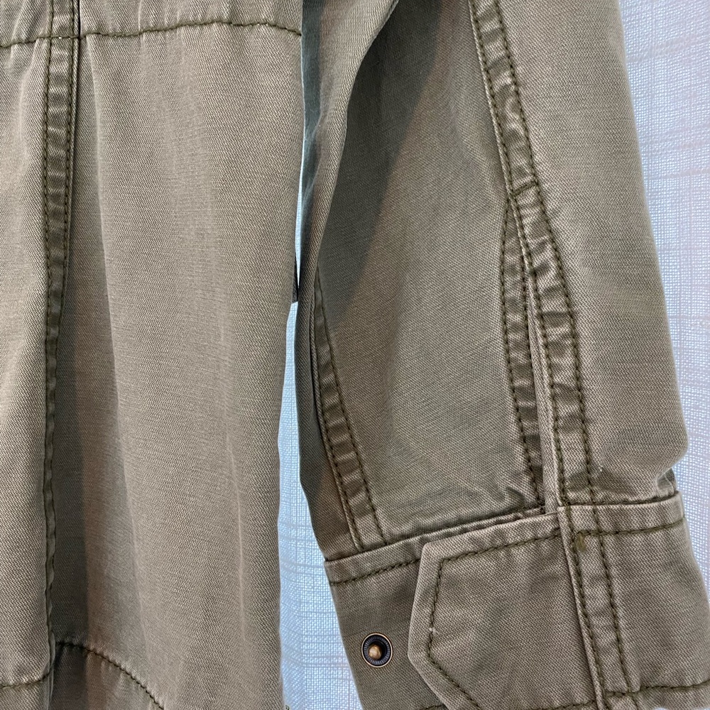Flattering Military Style Jacket - Picture 7 of 10
